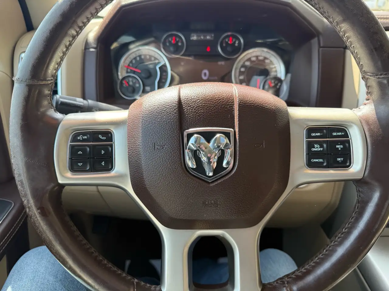 RAM 1500 снимка RAM 1500