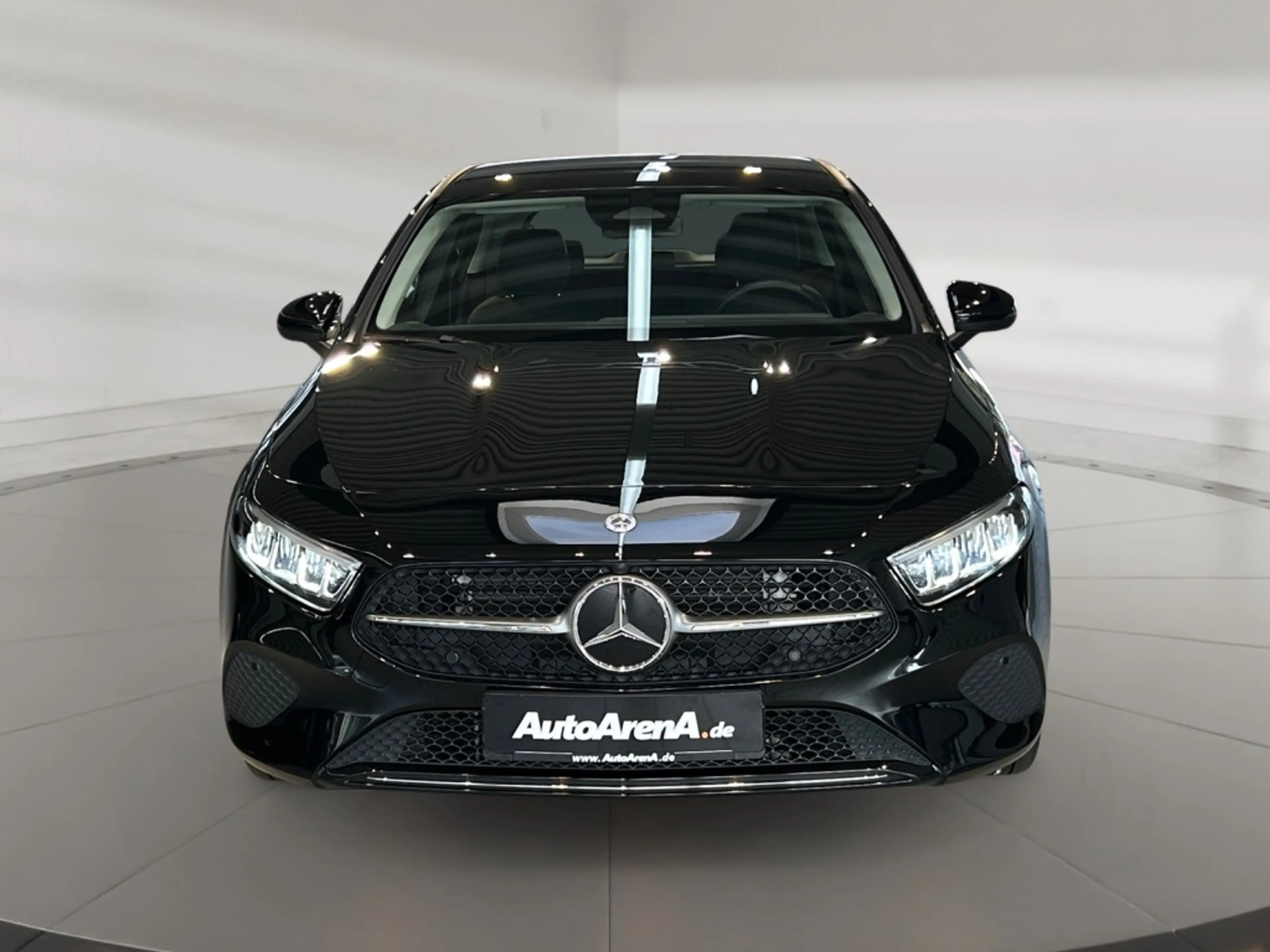 Mercedes-Benz A 200 Progressive Progressive+Wide+Cam+LED+Navi — photo 7