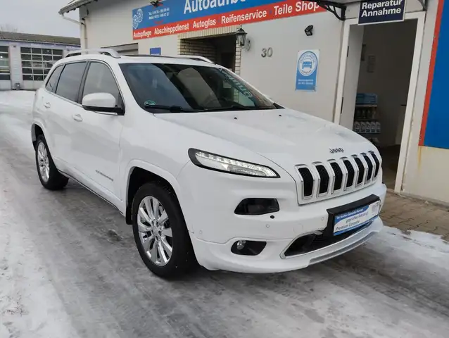 Jeep Cherokee 2.2 4x4 Overland TÜV-AU NEU