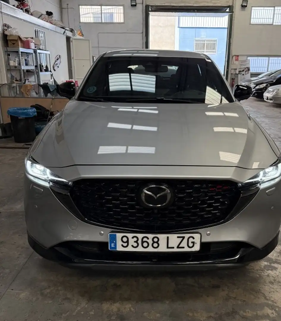 Mazda CX-5 2.0 e-Sky-G MHEV Center-Line Plus 2WD Aut. 121kW Plateado - 1