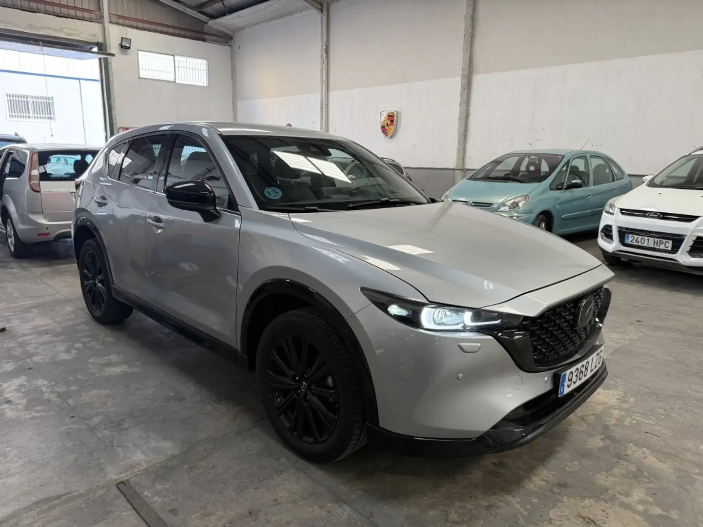 Mazda CX-5 2.0 e-Sky-G MHEV Center-Line Plus 2WD Aut. 121kW Plateado - 2