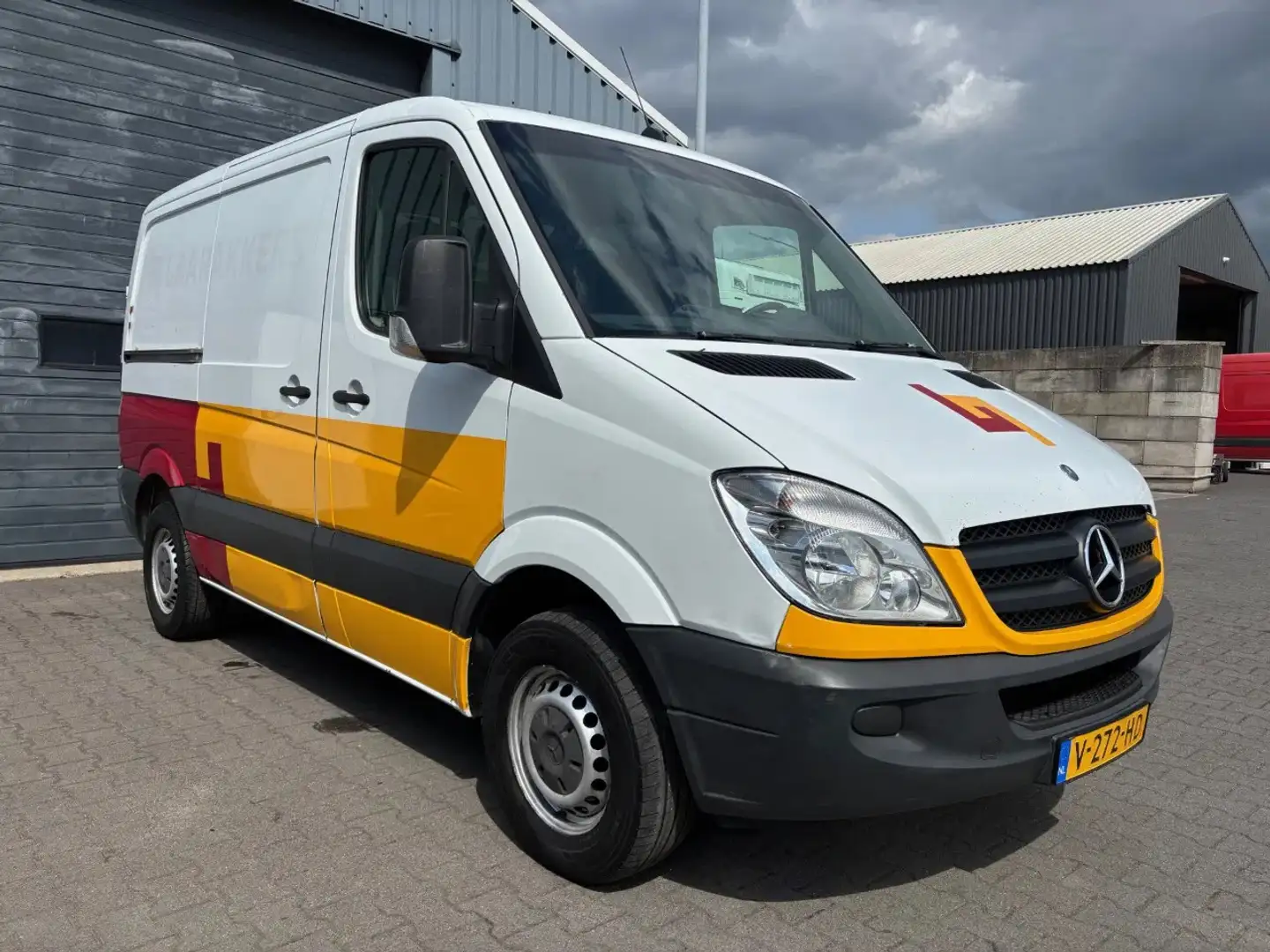 Mercedes-Benz Sprinter 313 CDI L1 H1 Airco Trekhaak White Color Yellow is Blanc - 2