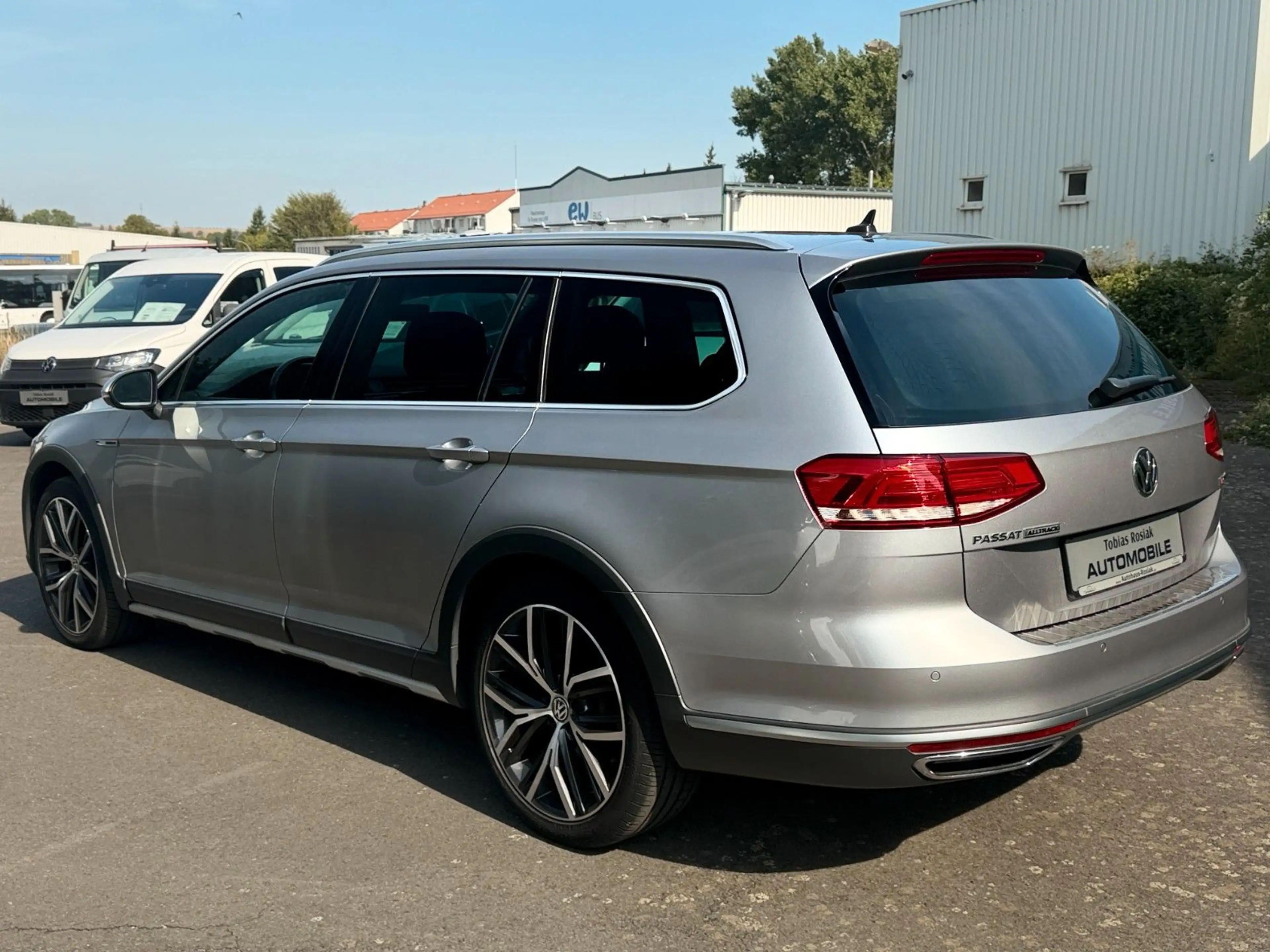 Volkswagen Passat Variant Passat Alltrack wie NEU LED*360Grad*4WD*PDC*ACC — photo 11