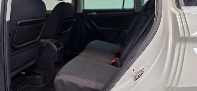 Volkswagen Tiguan — photo 15