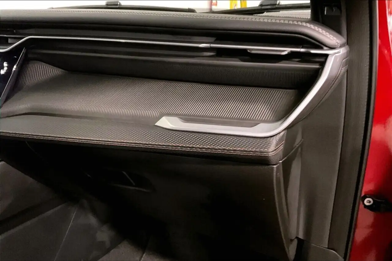 Jeep Cherokee снимка Jeep Cherokee