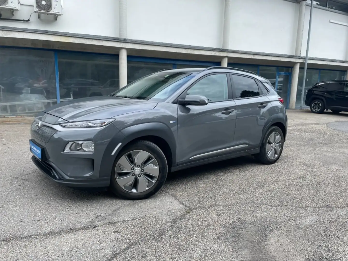 Hyundai KONA EV Elektro Grijs - 1