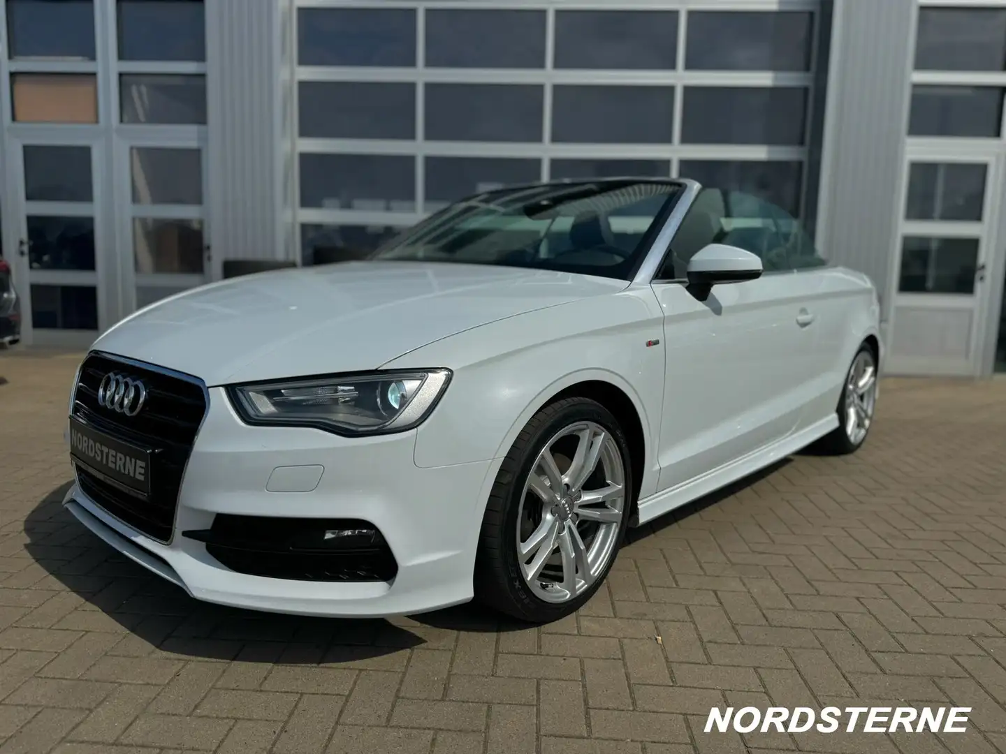 Audi A3 A3 Cabrio 2.0 TDI S-LINE+SPORTPAKET+BANG&OULFSEN Weiß - 2