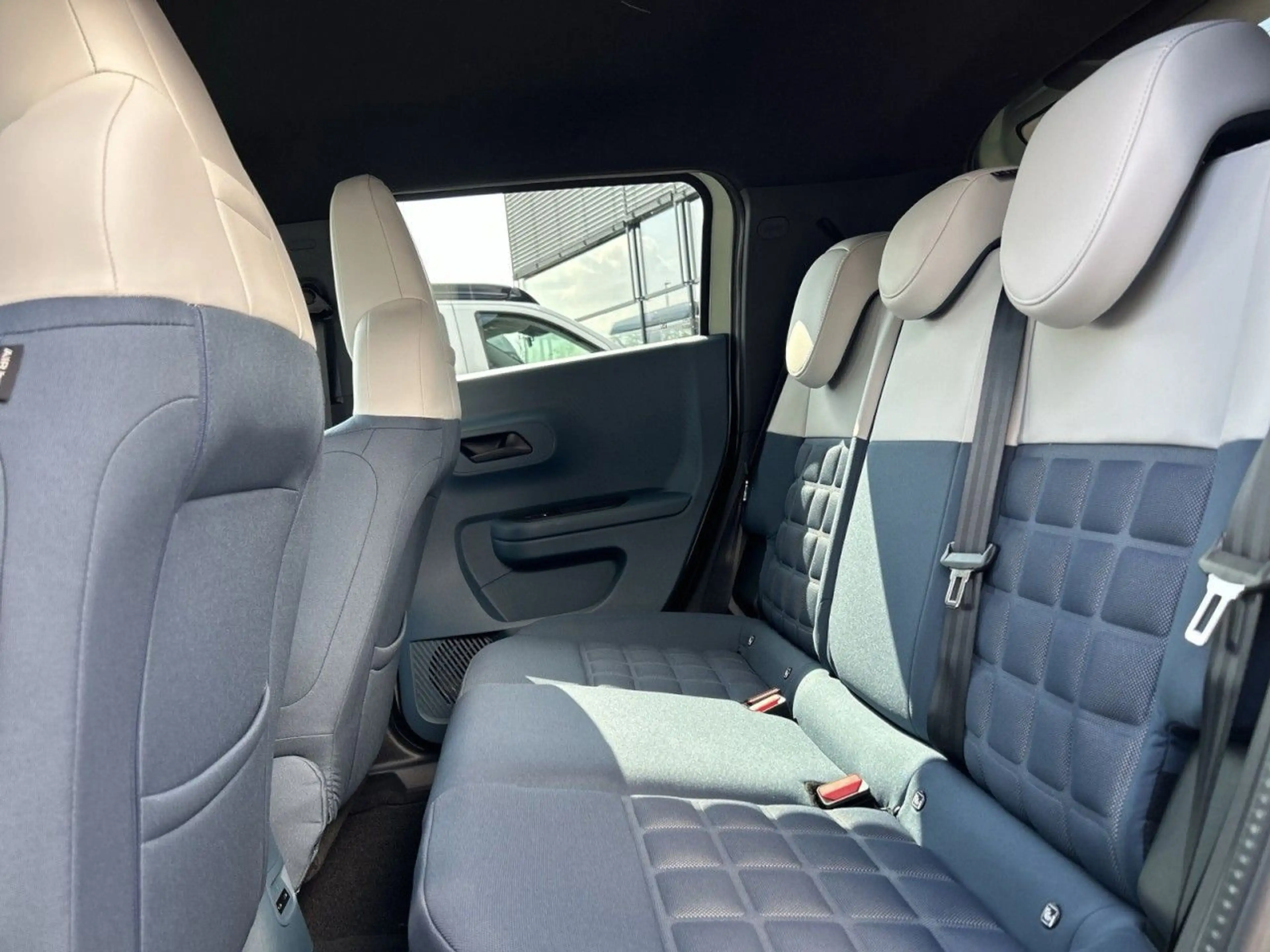Fiat Grande Panda Elektro 44kwh La Prima — photo 12