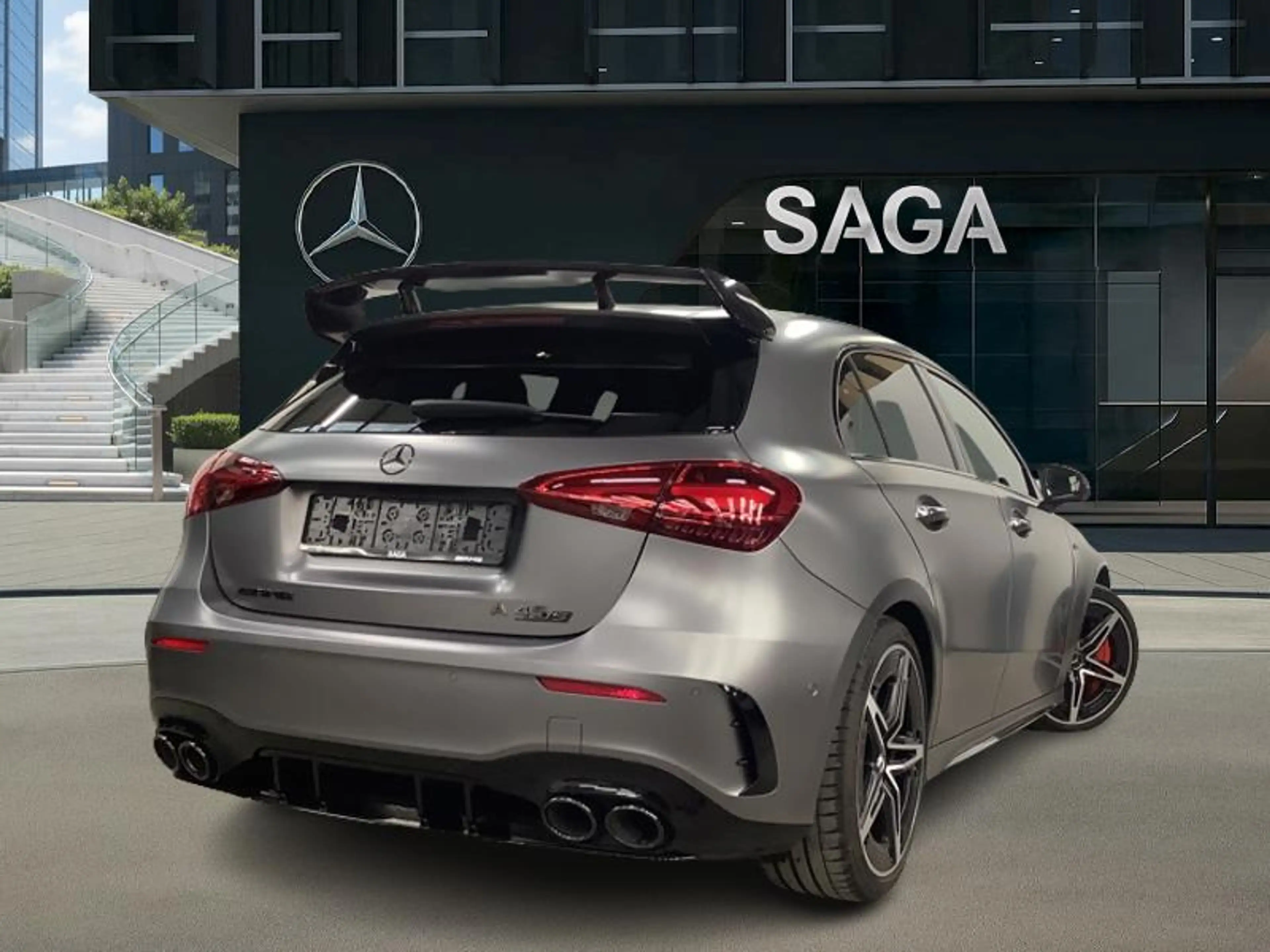 Mercedes-Benz A 45 AMG S 4MATIC+ Compacte — photo 2