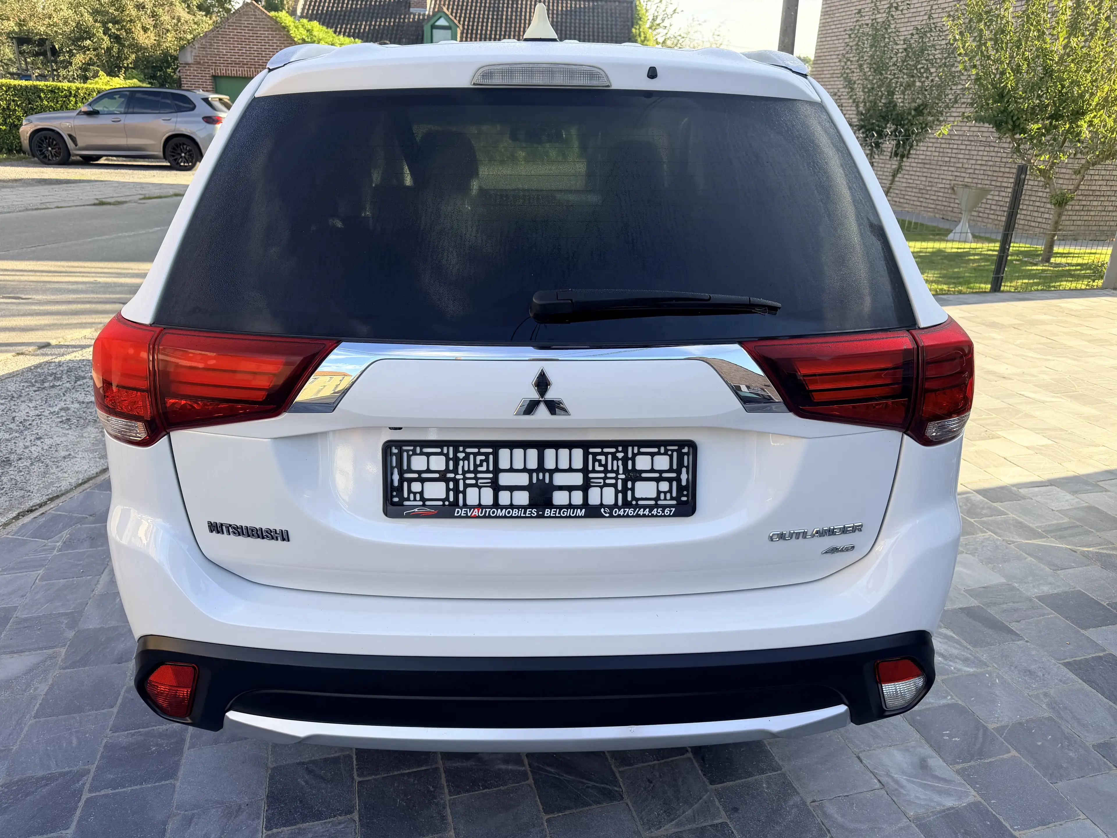 Mitsubishi Outlander Outlander 2.2 DI-D 4WD*BOITE AUTO*7 PLACES*GARANTI — photo 4