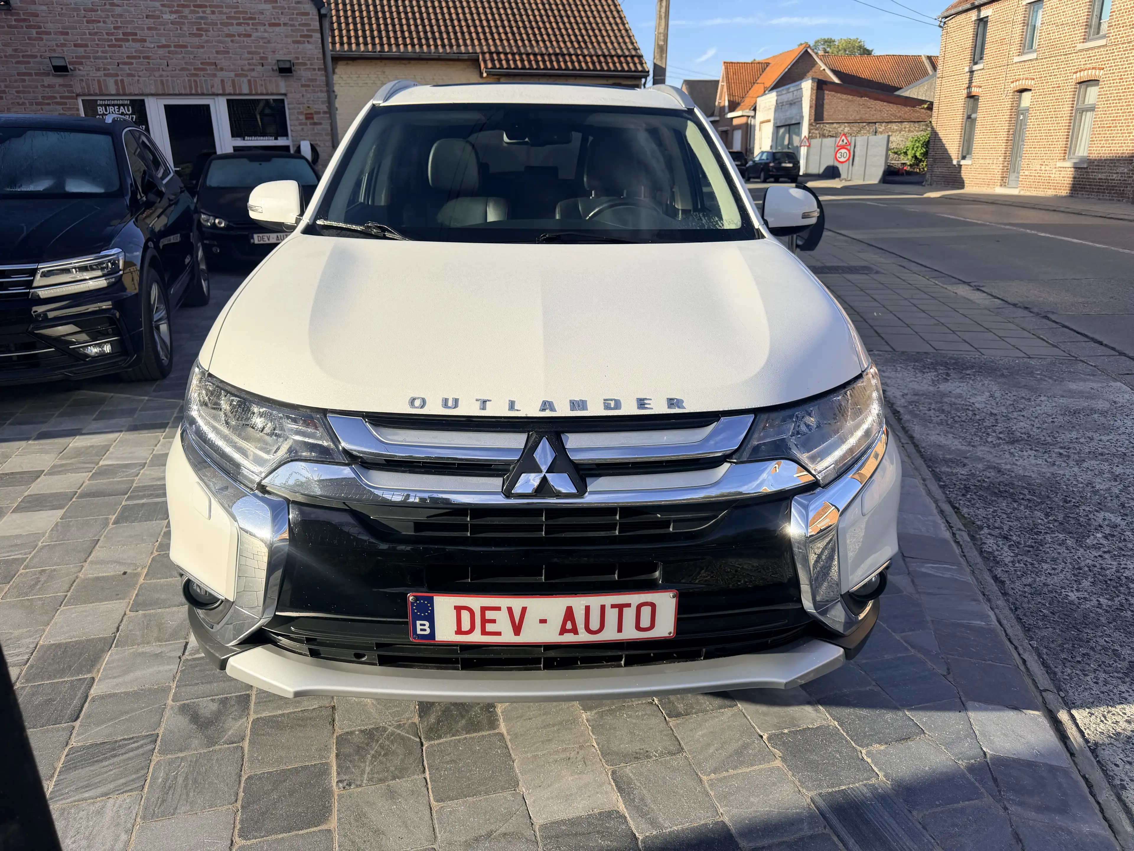 Mitsubishi Outlander Outlander 2.2 DI-D 4WD*BOITE AUTO*7 PLACES*GARANTI — photo 2