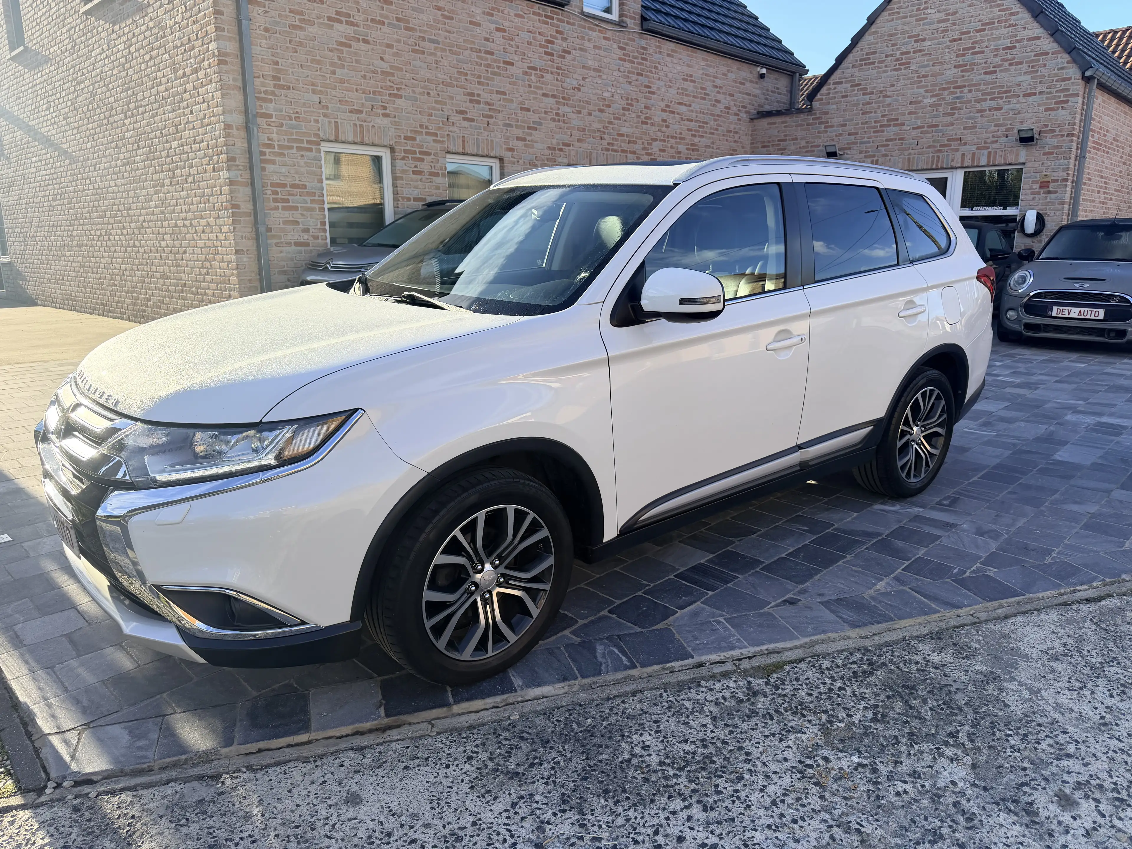 Mitsubishi Outlander Outlander 2.2 DI-D 4WD*BOITE AUTO*7 PLACES*GARANTI — photo 14