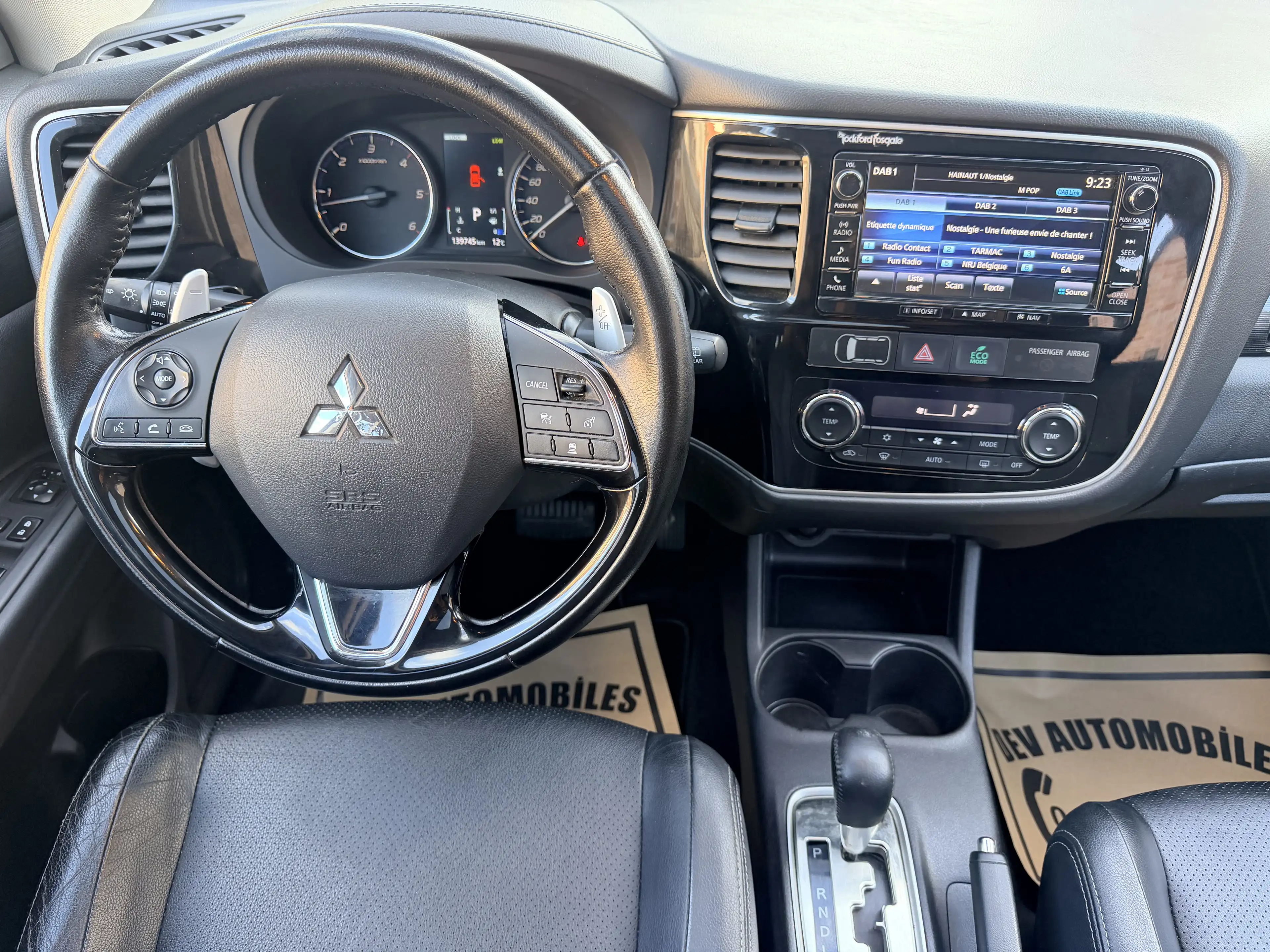 Mitsubishi Outlander Outlander 2.2 DI-D 4WD*BOITE AUTO*7 PLACES*GARANTI — photo 10