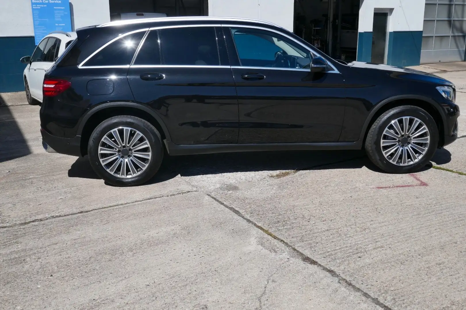 Mercedes-Benz GLC 350 d 4M Exclusive  Stdhzg/Comand/LED/Kam Noir - 2