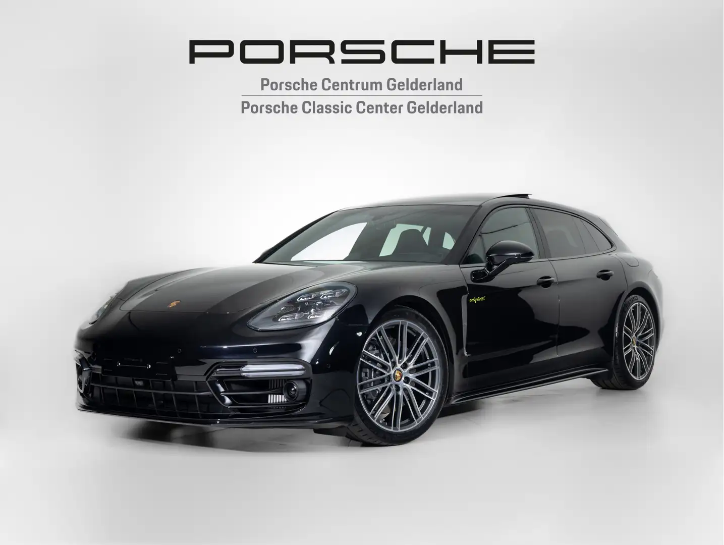 Porsche Panamera 4 E-Hybrid Sport Turismo Platinum Edition Zwart - 1