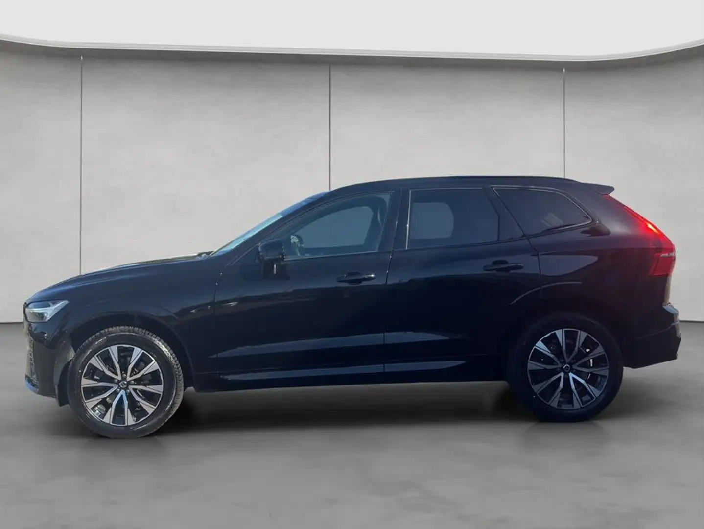 Volvo XC60 XC60 B4 Plus-Dark Aut Glasd PilotAssist Nappaleder Schwarz - 2