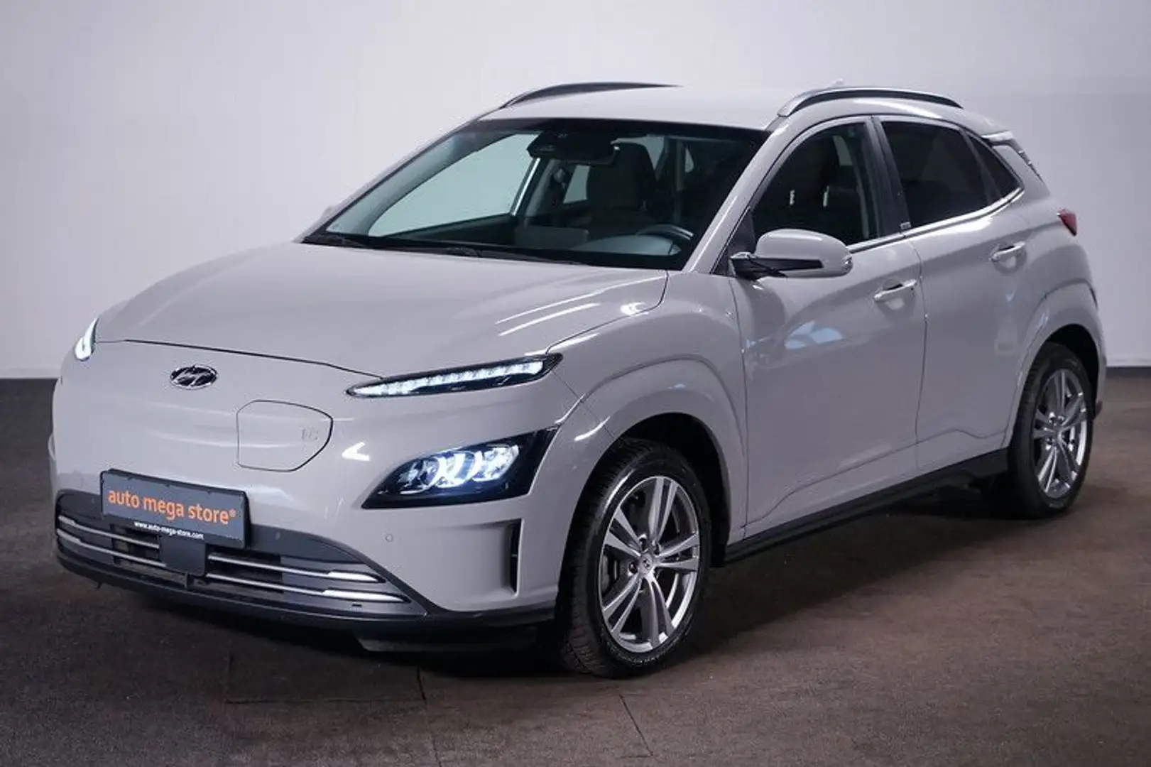 Hyundai KONA 39 kWh Elektro Trend*LED*RFK*SHZ*Navi*OBC* Grau - 1