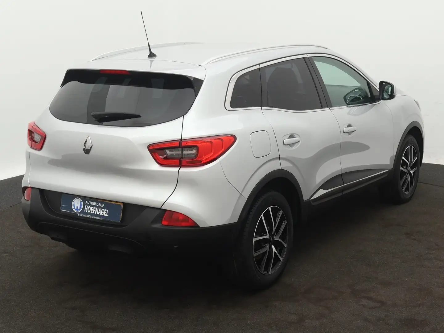 Renault Kadjar 1.2 TCe Limited Navigatie | Parkeersensoren | Clim Grijs - 2