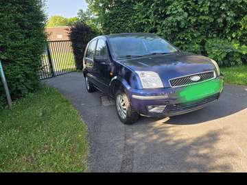 1.4 Turbo TDCi /boite autom./airco/prêt à immatric