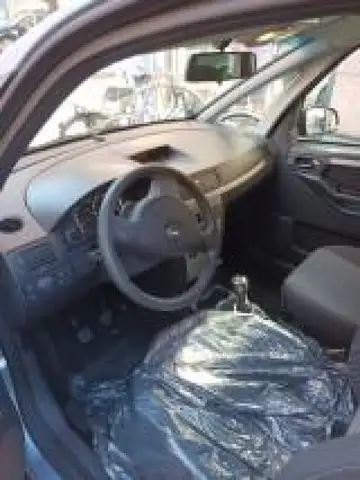 Opel Meriva view 2