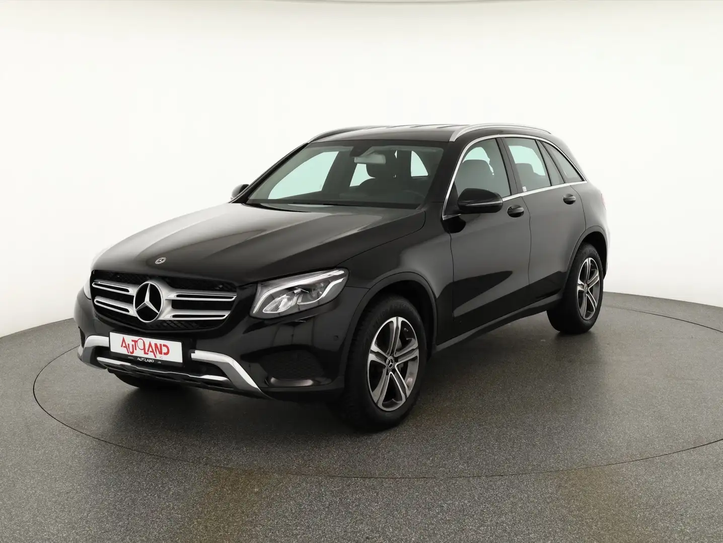 Mercedes-Benz GLC 220 d4Matic LED 360° el. Heckklappe AHK Navi Schwarz - 2