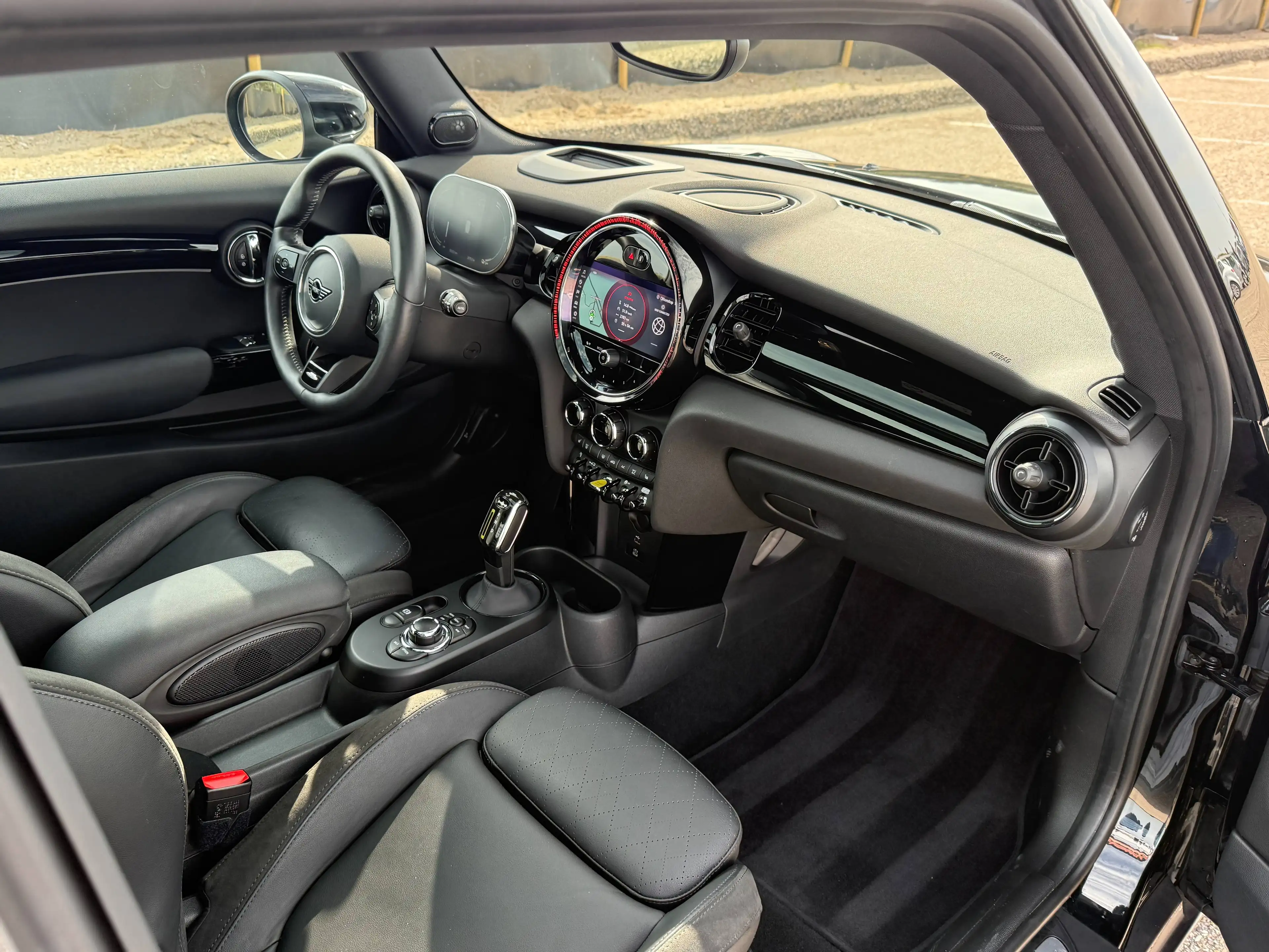 MINI Cooper SE | Pano | Harman Kardon | Head-Up | Full | LED | Keyless | Ambient | Electric | — photo 9