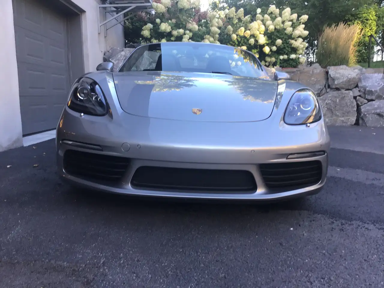 Porsche 718 Boxster снимка Porsche 718 Boxster