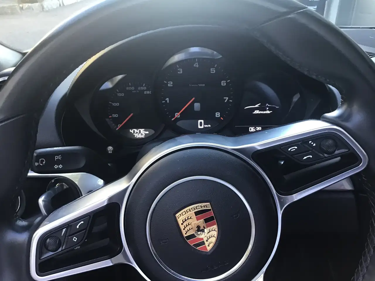 Porsche 718 Boxster снимка Porsche 718 Boxster