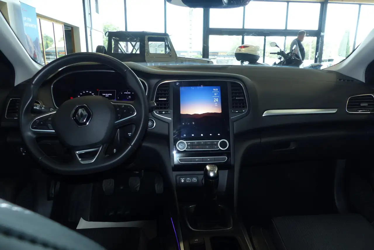 Renault Megane Berline — photo 5