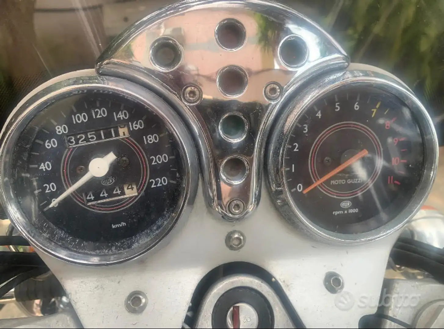 Moto Guzzi California 1100 touring  accessoriata - 2