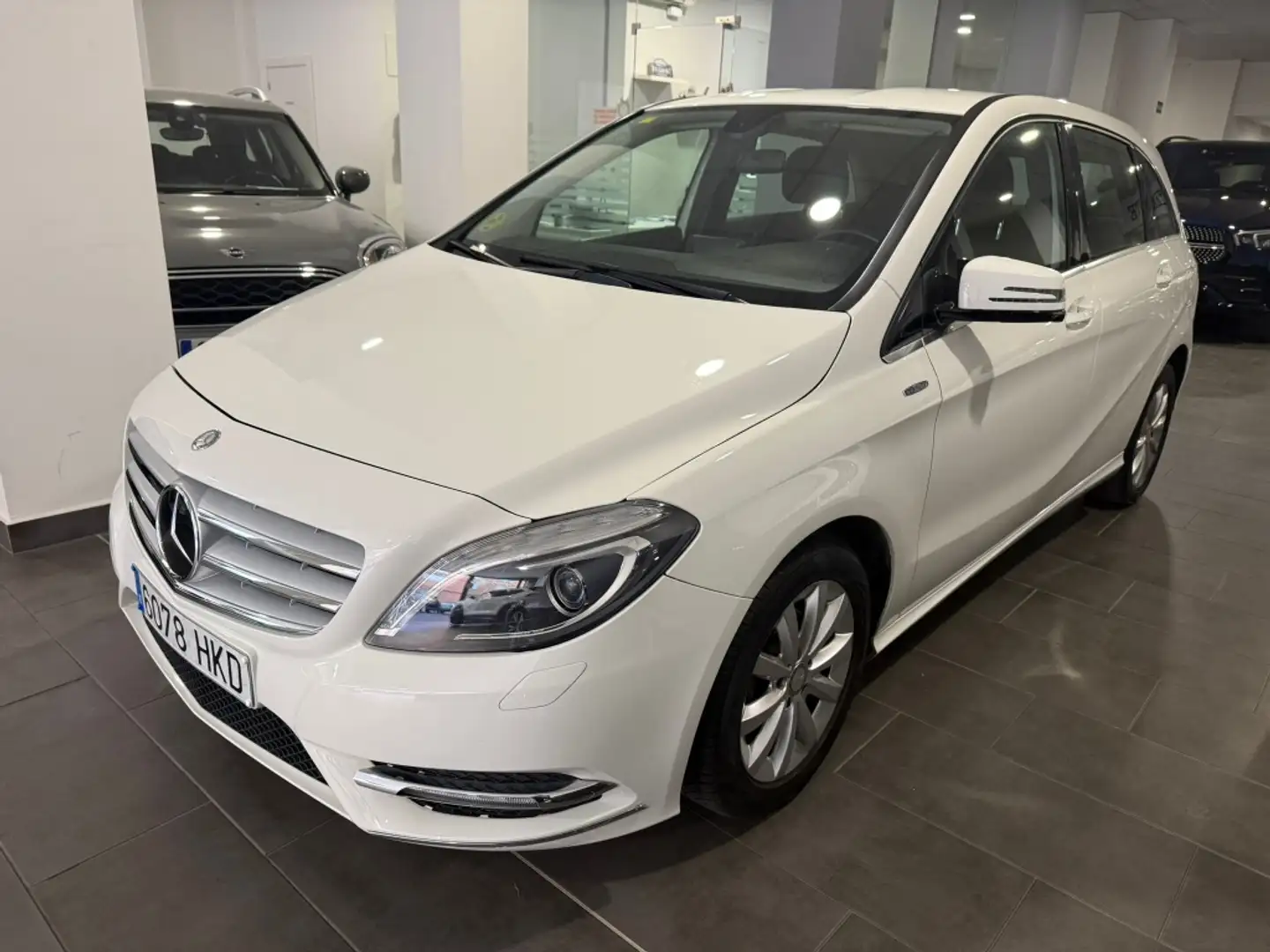 Mercedes-Benz B 180 180CDI BE Blanco - 1