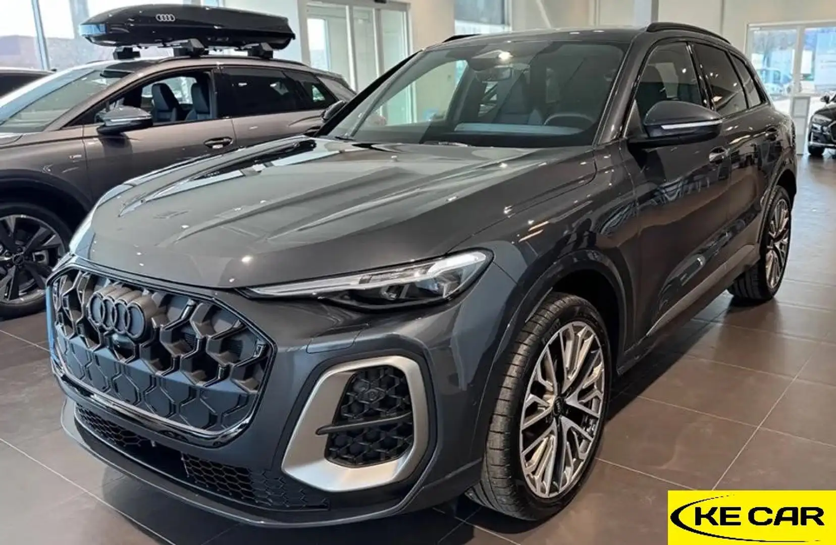 Audi Q5 TDi 150 kW mHEV+ S tronic quattro S line edition Grau - 1