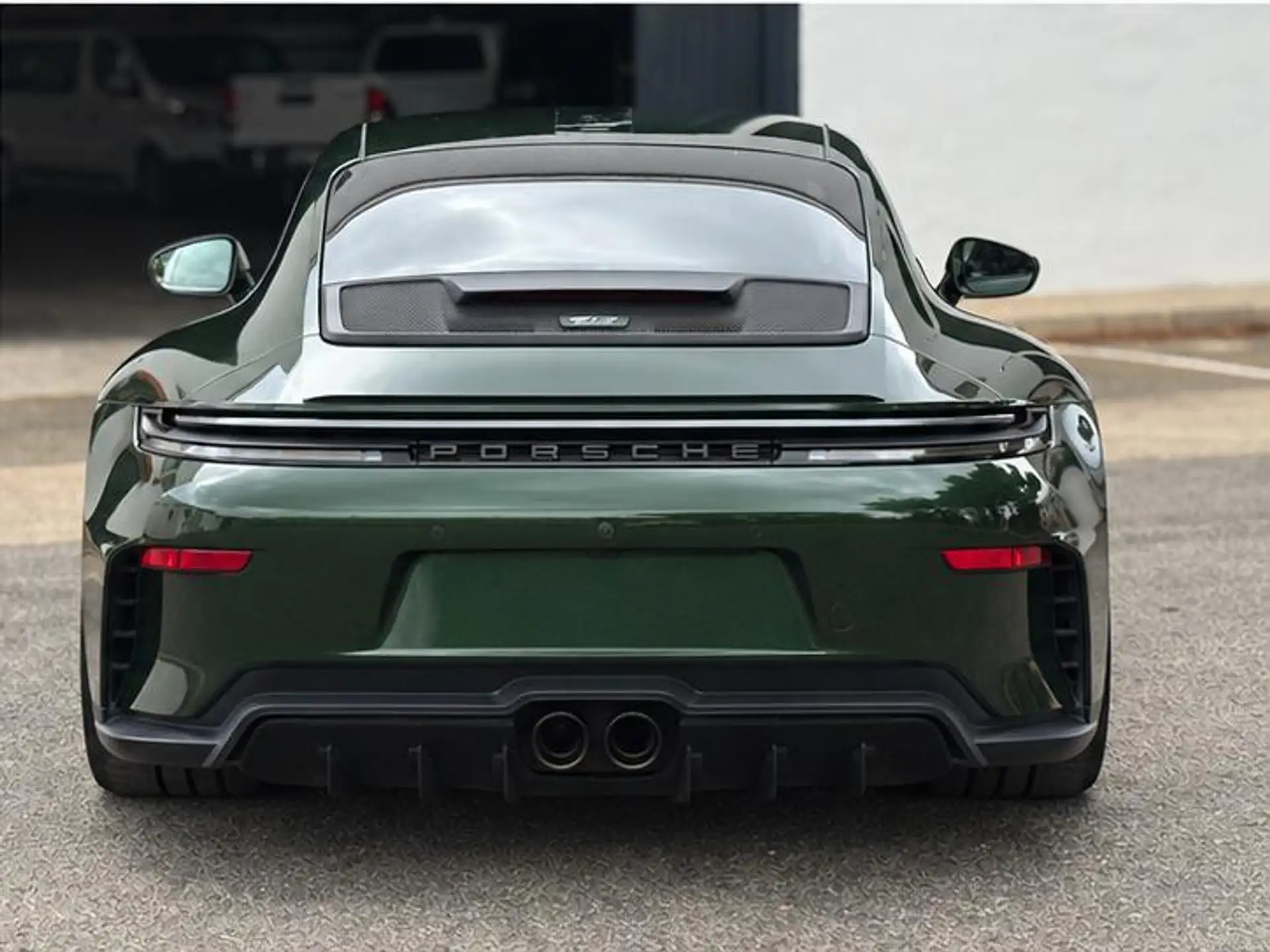 포르쉐 911 GT3 Touring 2024 초록 사진 7