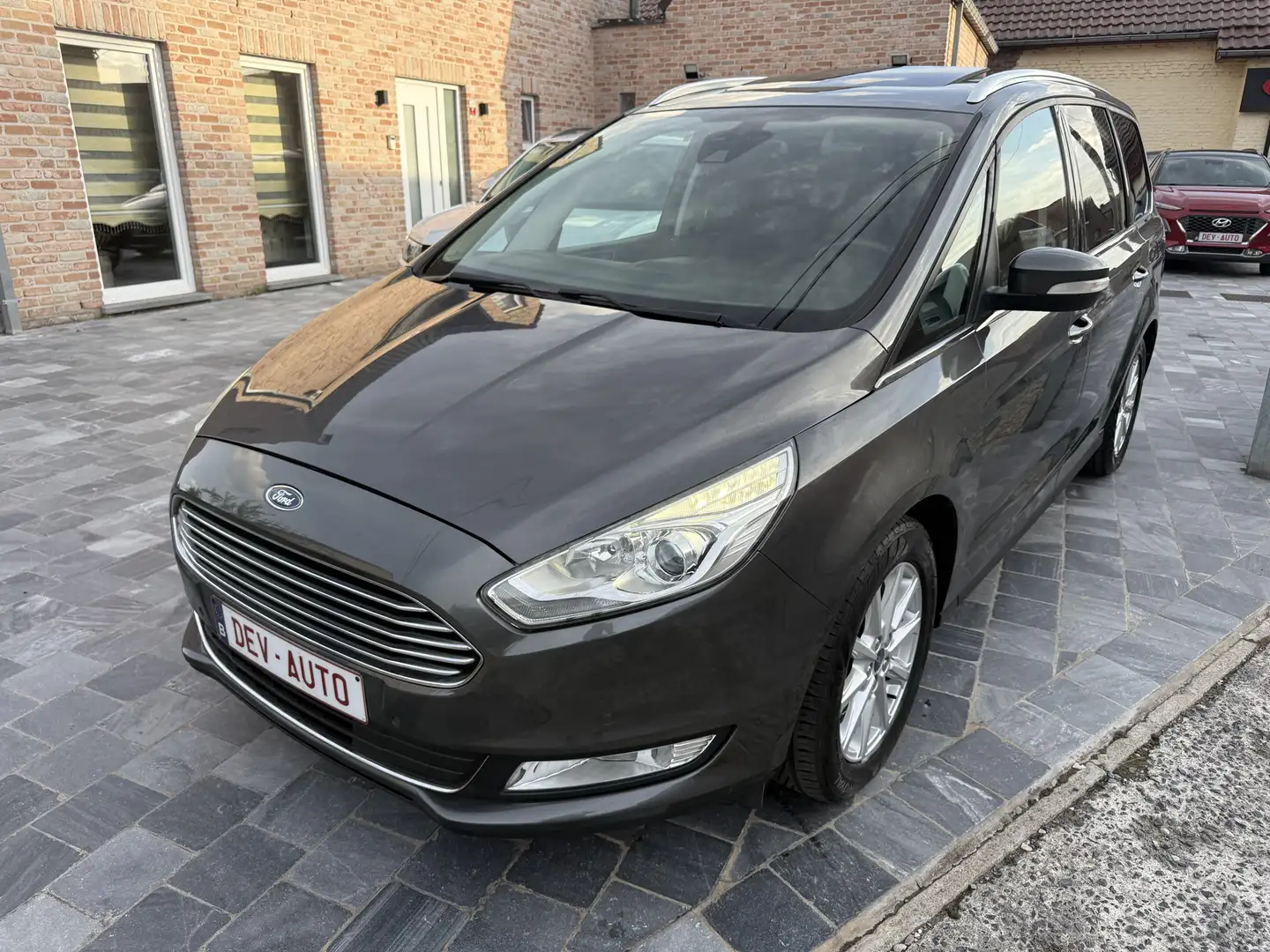 Ford Galaxy Galaxy 2.0 TDCi Business*7 PLACES*GARANTIE 12M Gris - 1