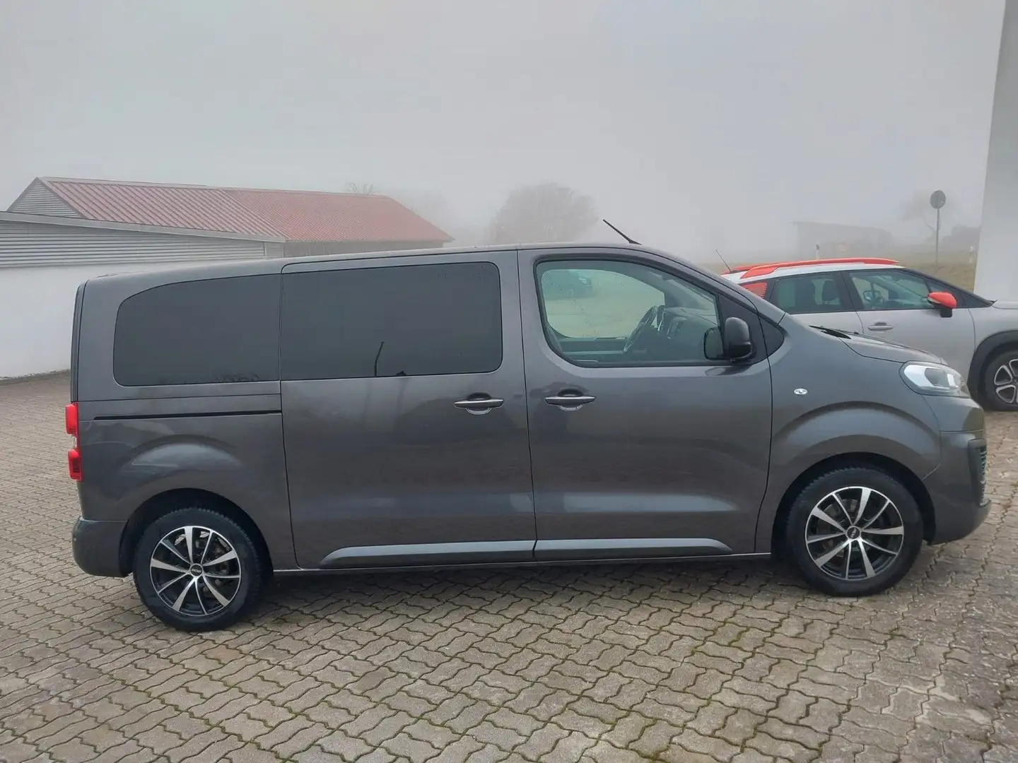 Citroen Spacetourer Spacetourer Shine M EAT8 180PS * Standheiz*8-Sit - 2