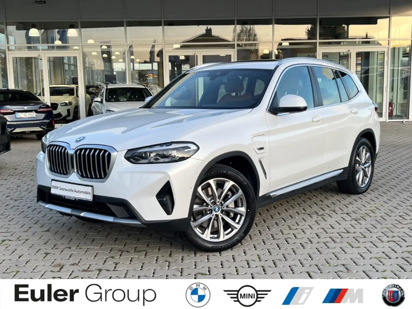BMW X3 xDrive 30e A LED Fernlichtass. Parkass. AHK-klappb Weiß - 1