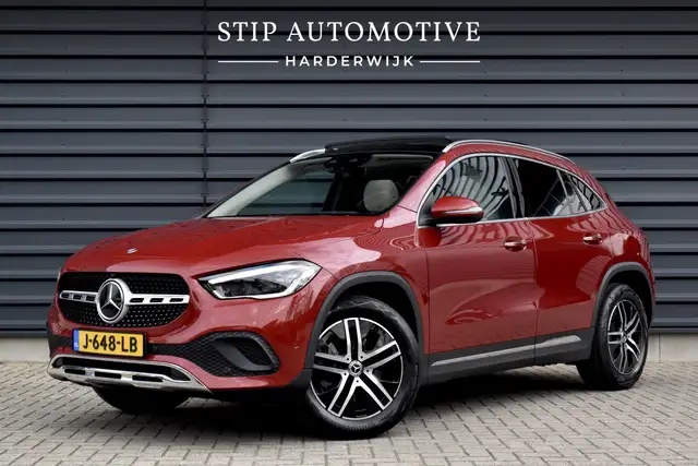 Mercedes-Benz GLA 250 4MATIC 224pk Premium Plus | Panoramadak | ACC | Me