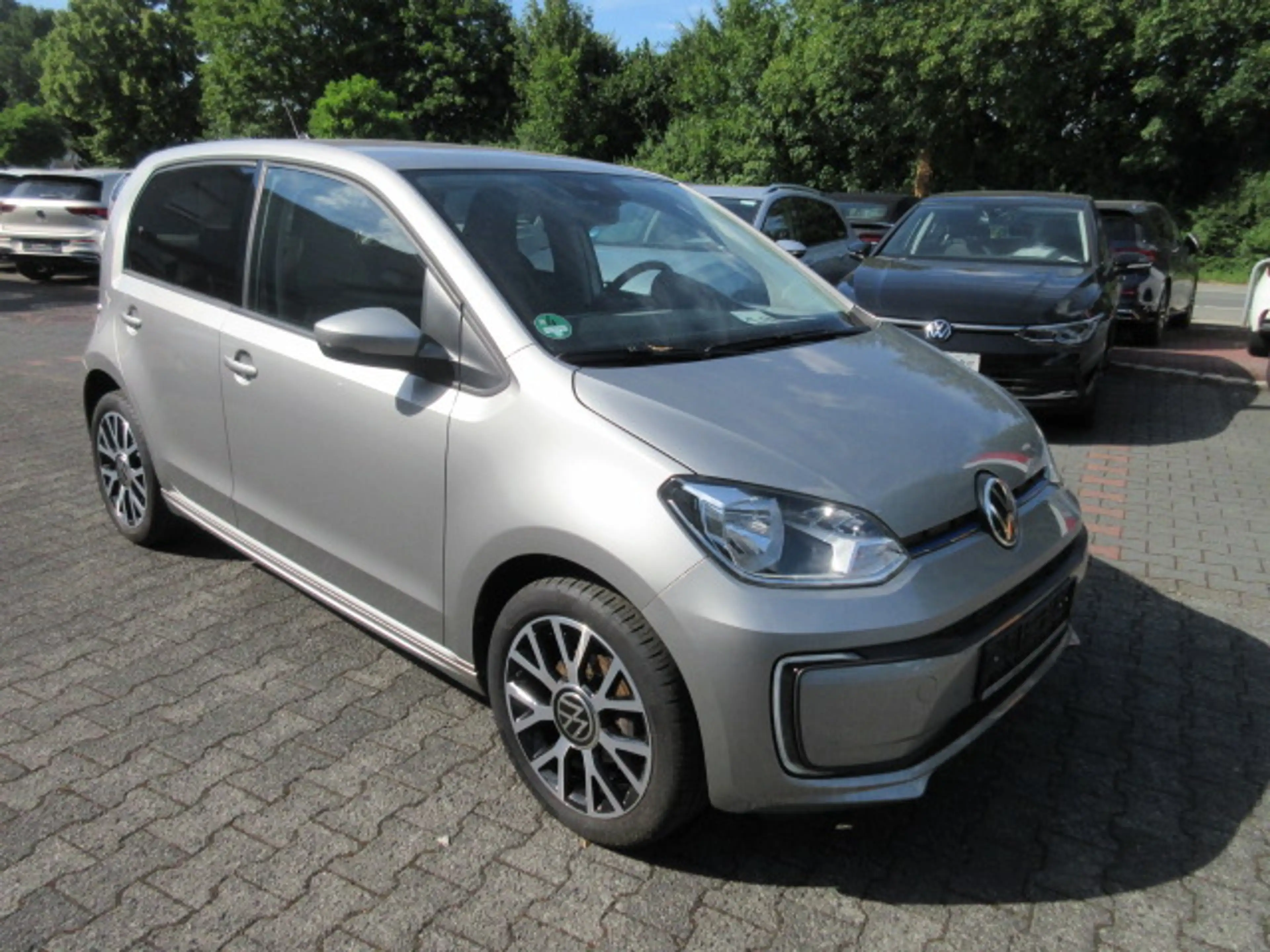 Volkswagen e-up! Style "Plus" Automatik NAVIV. KAMERA GRA ALU APS SITZHEIZUNG CLIMATRONIC