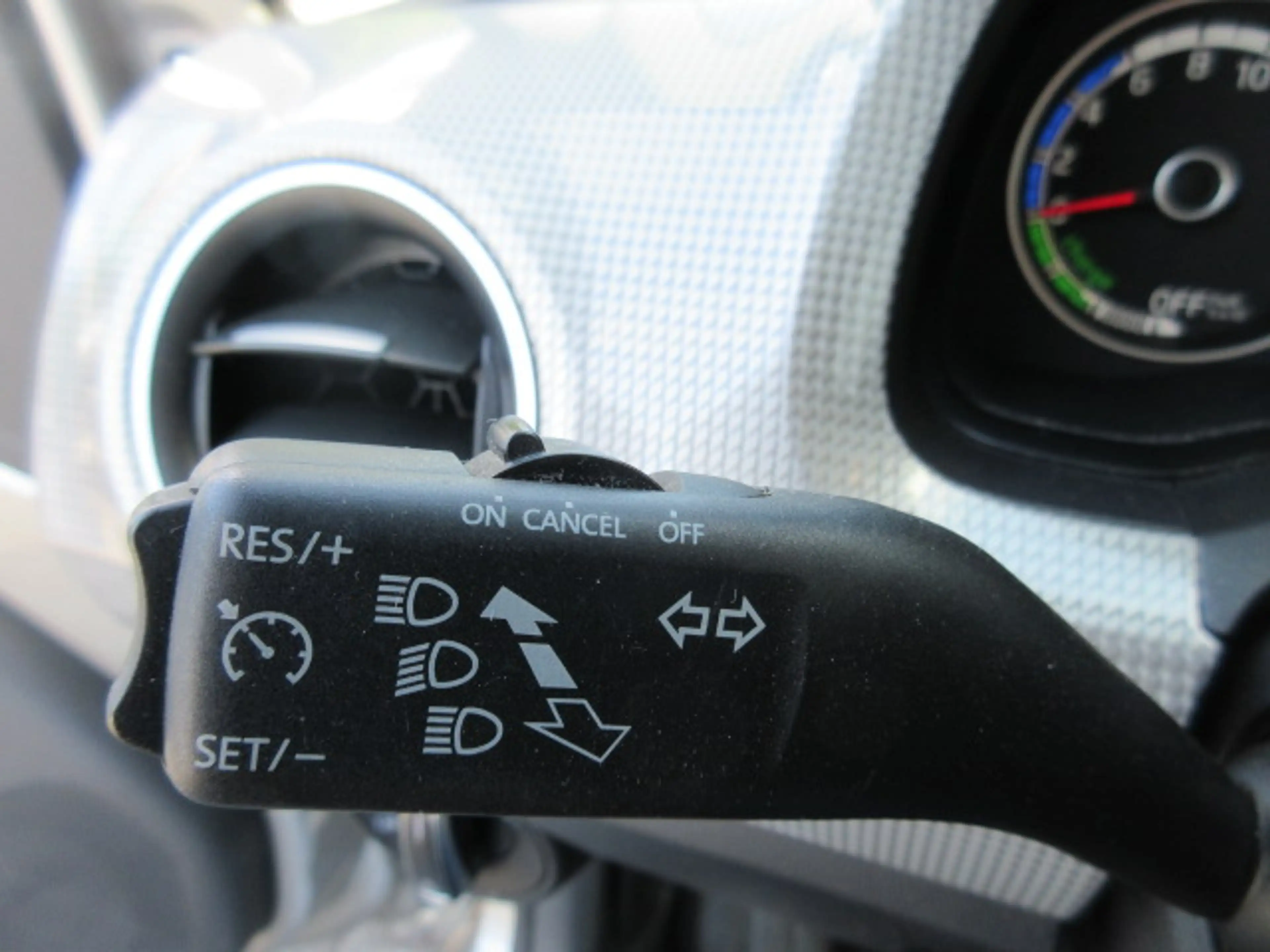 Volkswagen e-up! Style "Plus" Automatik NAVIV. KAMERA GRA ALU APS SITZHEIZUNG CLIMATRONIC — photo 9