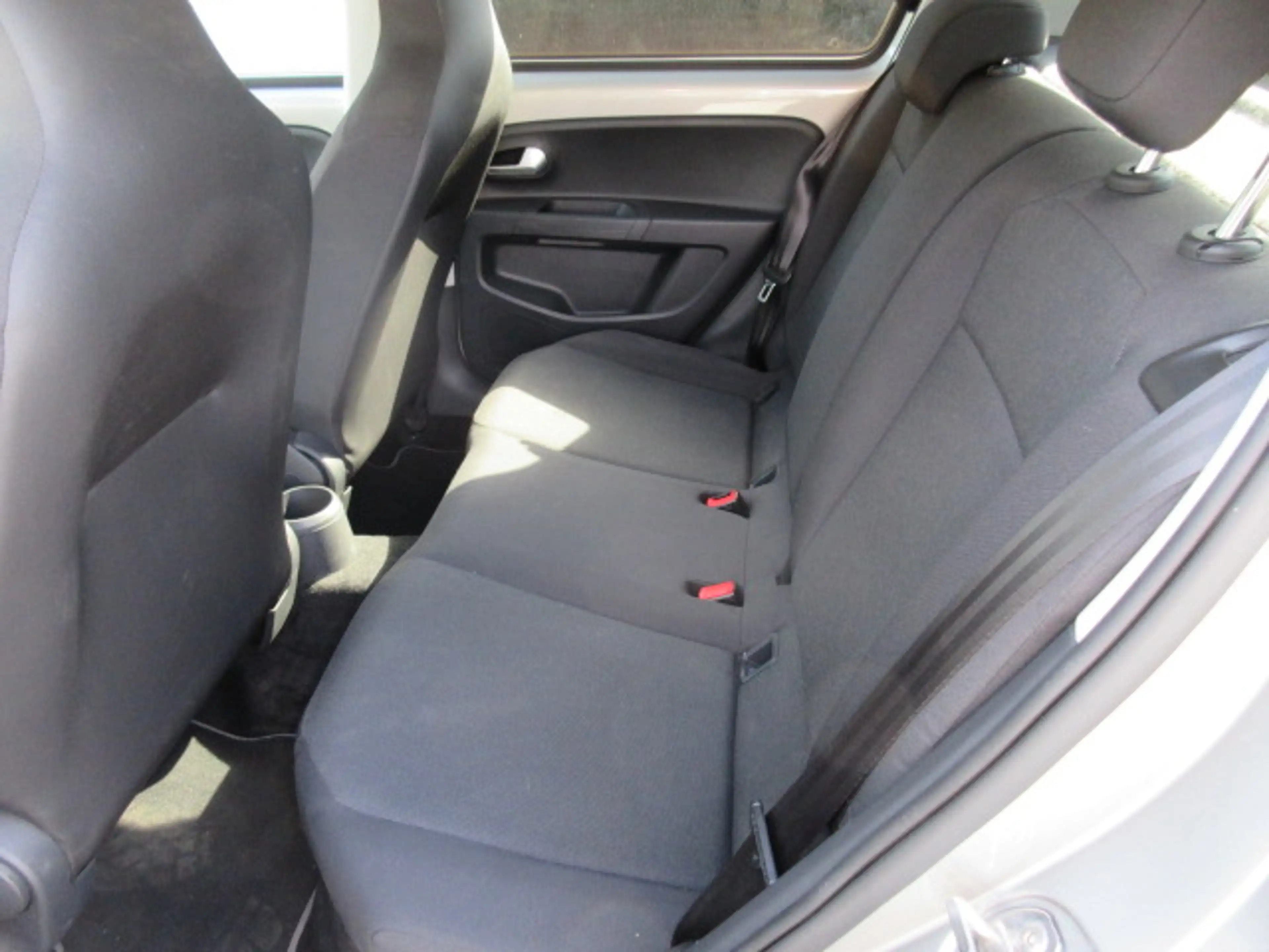 Volkswagen e-up! Style "Plus" Automatik NAVIV. KAMERA GRA ALU APS SITZHEIZUNG CLIMATRONIC — photo 7