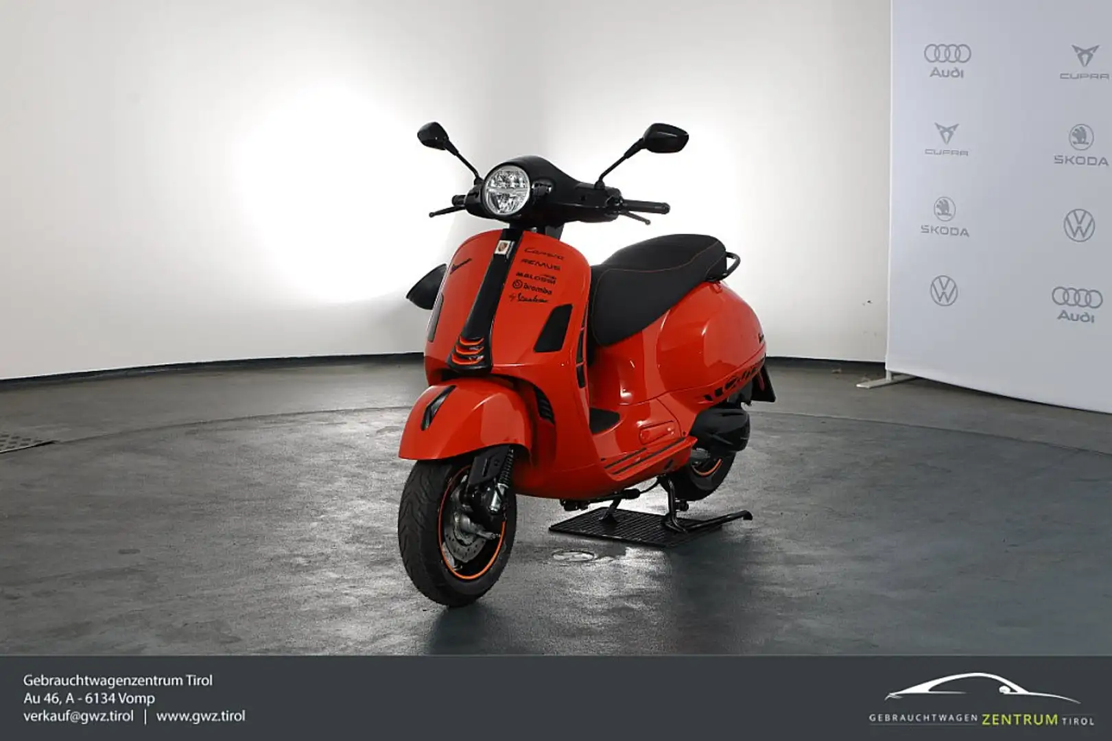Vespa GTS 300 HPX Super Sport KEY LESS PORSCHE Carrera E Oranje - 1