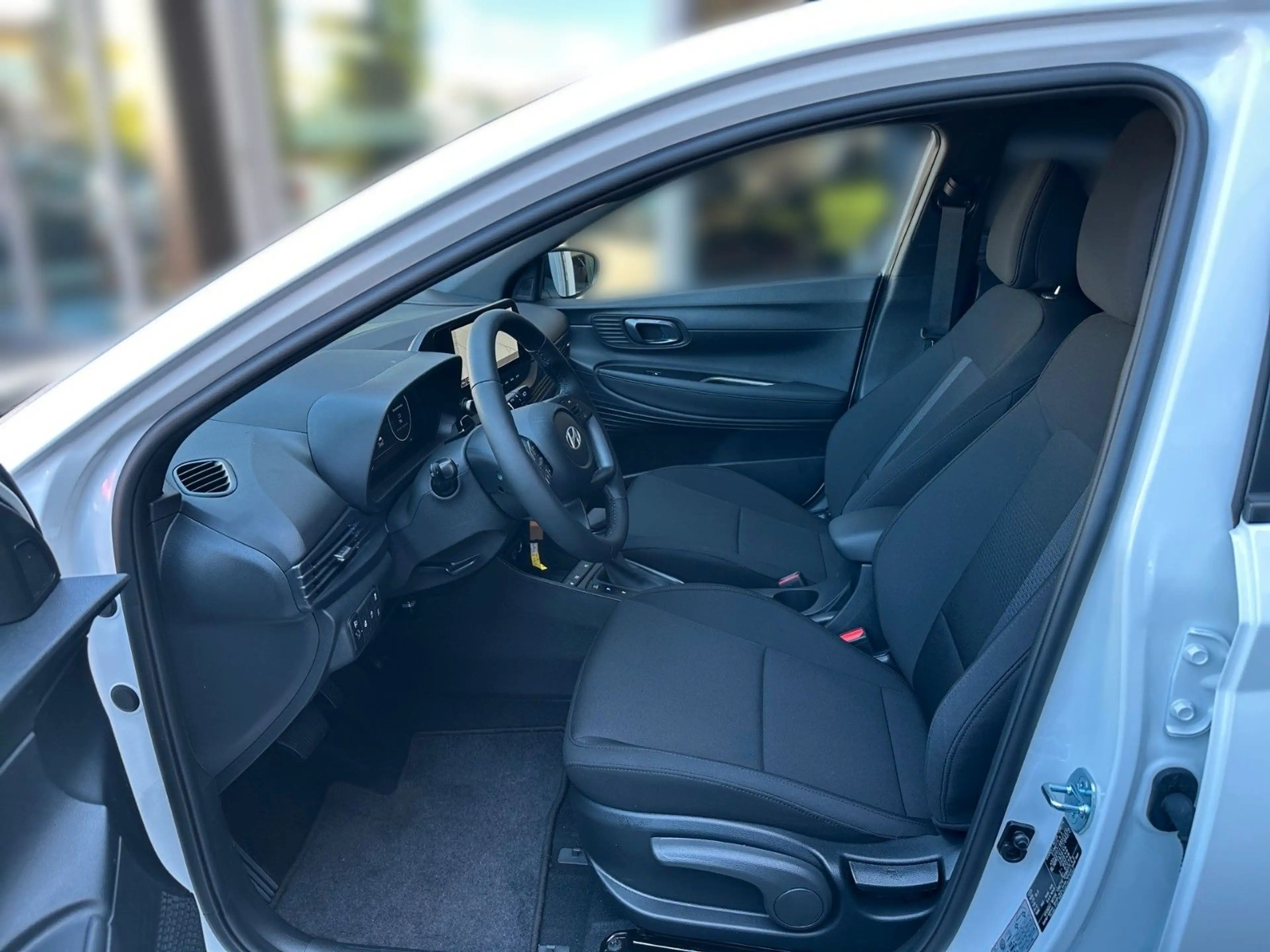 Hyundai i20 MY26 Automatik Blackline Bose Soundsystem — photo 4