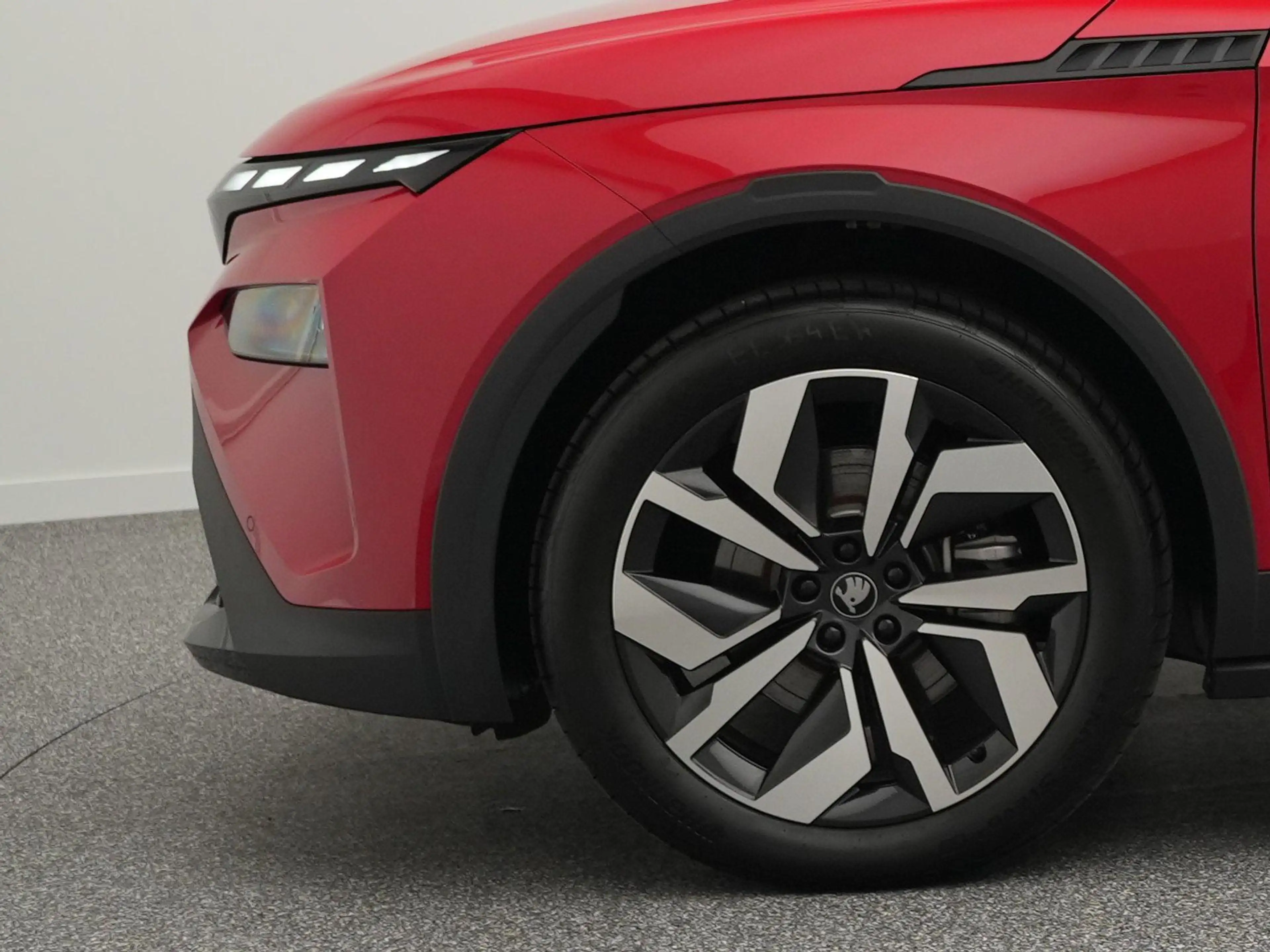 Skoda Elroq 60 Sportline | Trekhaak | SOH 100% | Warmtepomp | — photo 8