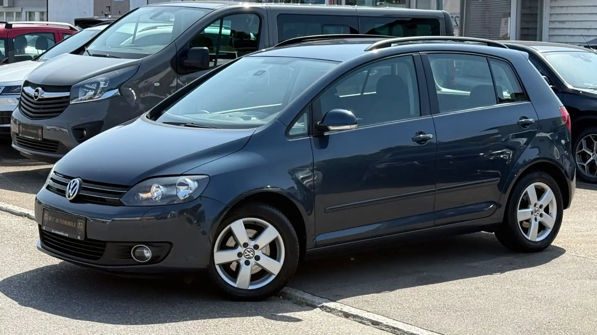 Volkswagen Golf Plus -KLIMA-NAVI-SHZ-PDC-TÜV 08/26 Bleu - 2