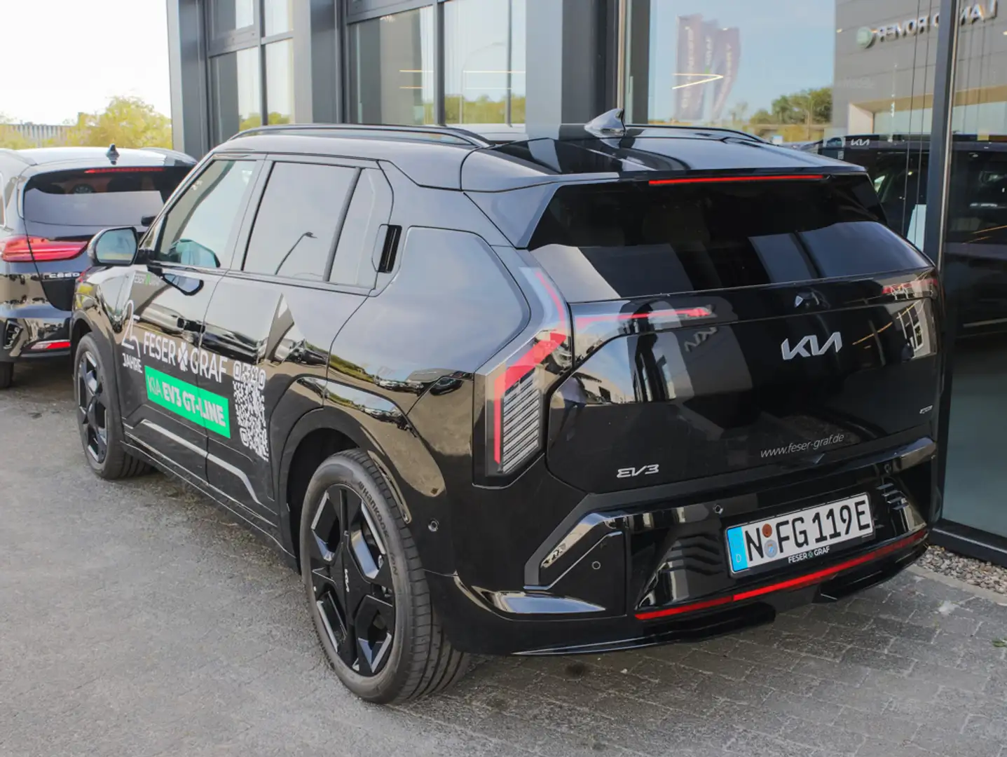 Kia EV3 81.4 kWh Long Range GT-Line Panorama Sound Zwart - 2