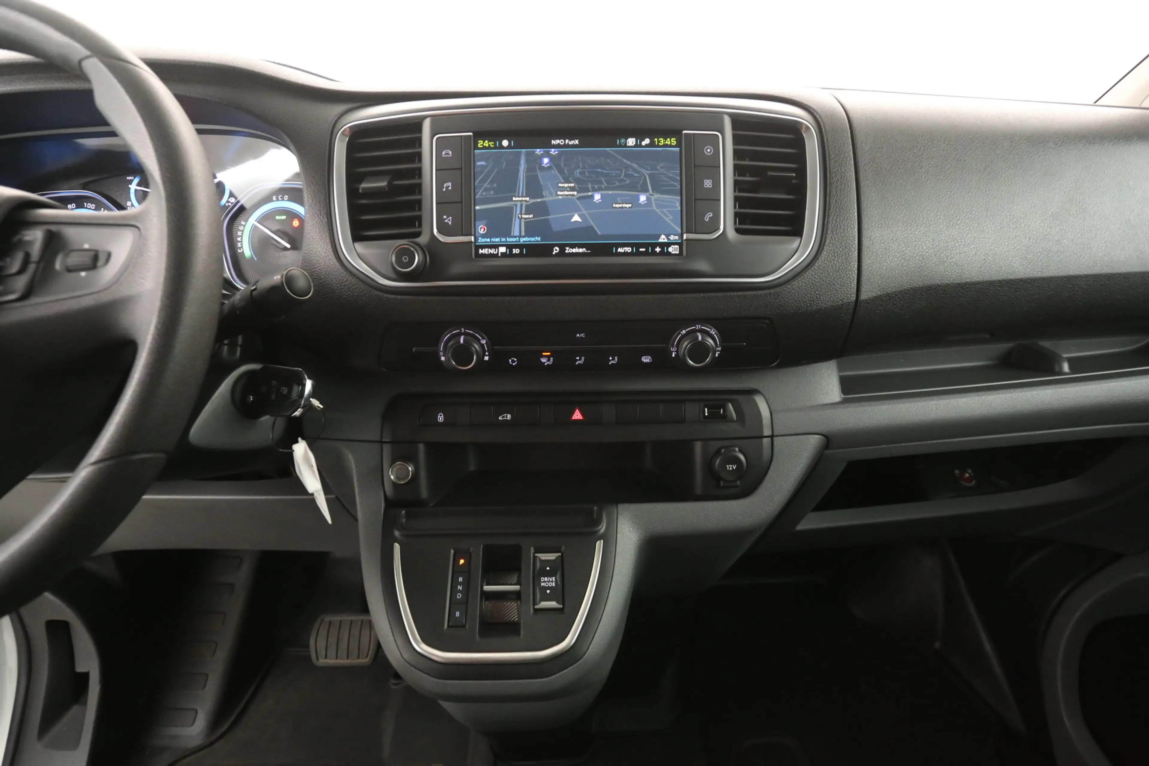Peugeot e-Expert 75 kWh L3H1 | Snelladen | SOH 92% | Airco | Camera — photo 13