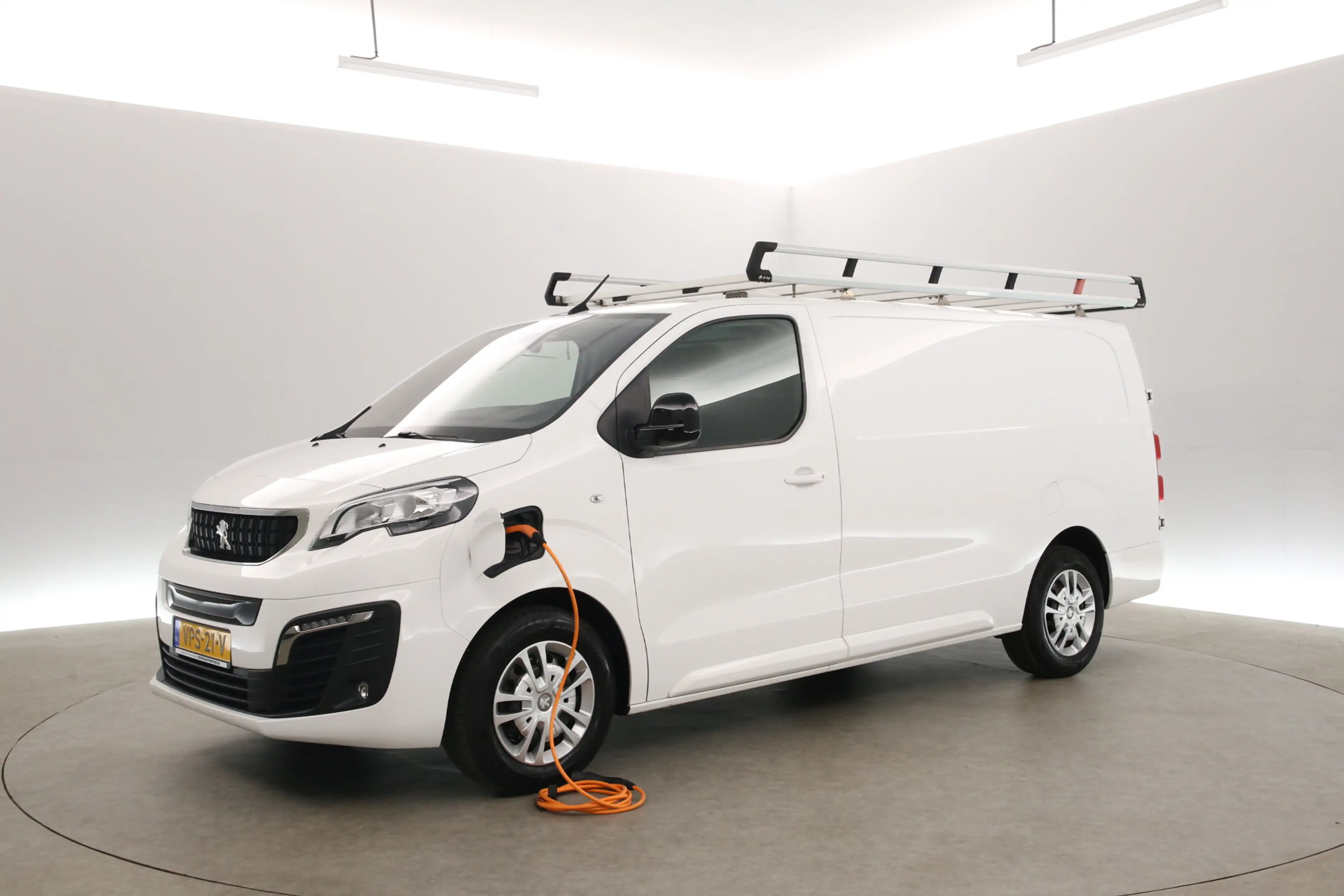 Peugeot e-Expert 75 kWh L3H1 | Snelladen | SOH 92% | Airco | Camera — photo 10