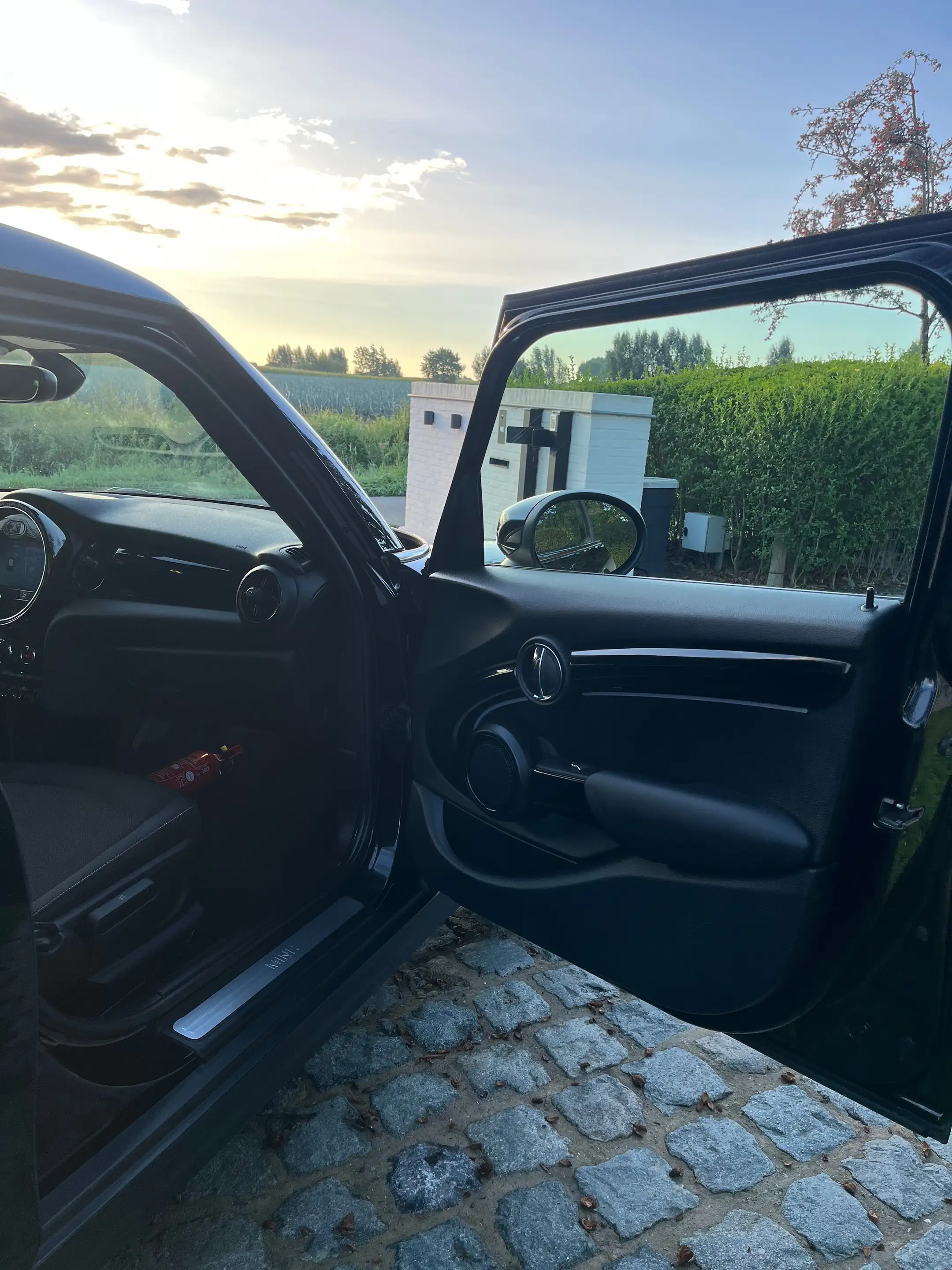 MINI One 1.5 OPF/1eignr/105000km/Carplay/Led/Pdc/Clima/Cruise... — photo 11
