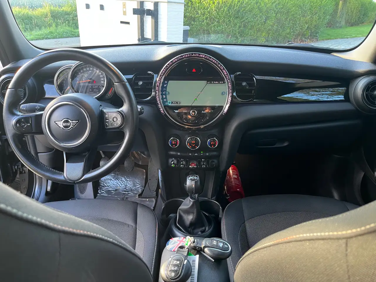 MINI One 1.5 OPF/1eignr/105000km/Carplay/Led/Pdc/Clima/Cruise..., миниатюра 2
