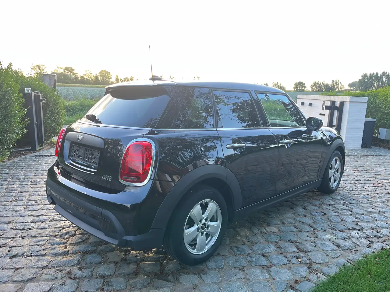 MINI One 1.5 OPF/1eignr/105000km/Carplay/Led/Pdc/Clima/Cruise..., миниатюра 5